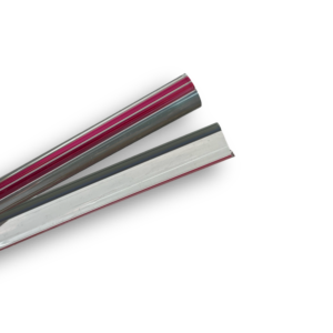 Lauscha transparent avec rouge et gris à l'extérieur